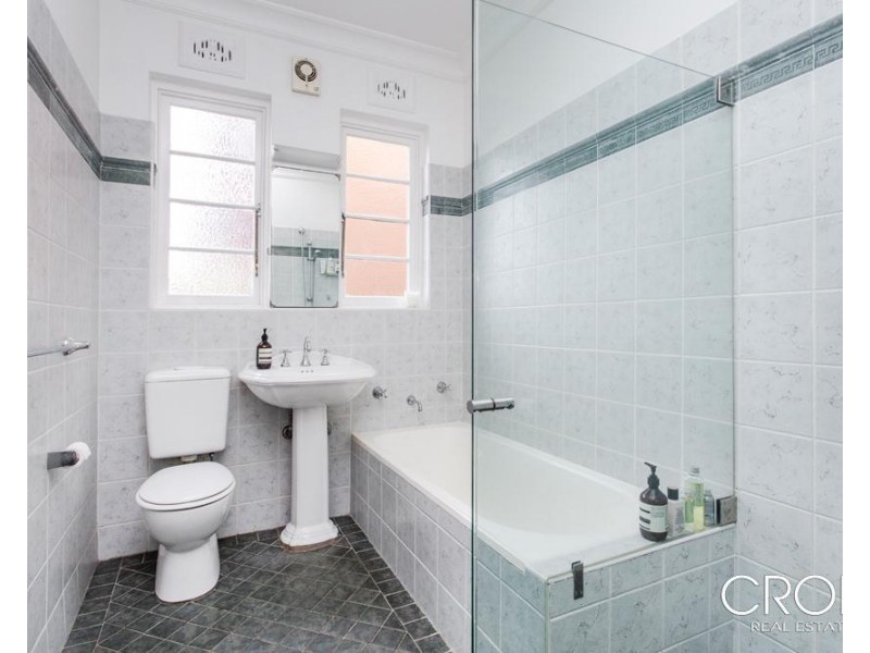 1/2 Quakers Rd, Mosman NSW 2088