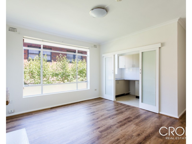 2/10 Esther Road, Mosman NSW 2088