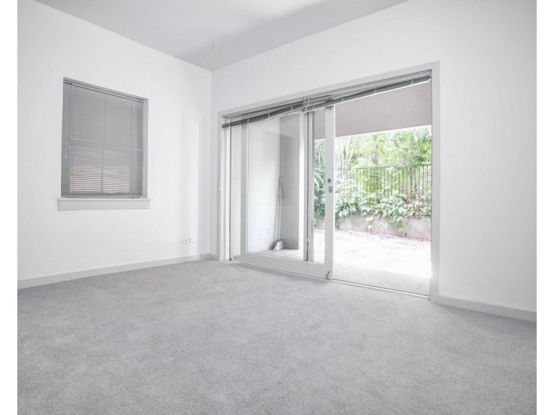 2/4 Holdsworth Street, Neutral Bay NSW 2089