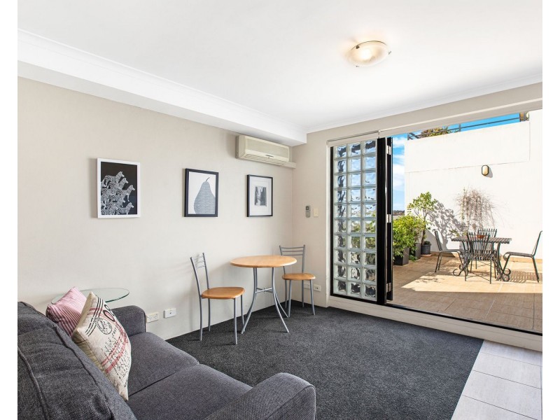 4/40 Humphrey Pl, Kirribilli NSW 2061
