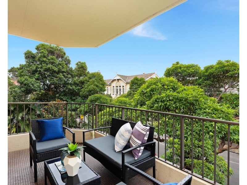 12/150 Ben Boyd Rd, Neutral Bay NSW 2089