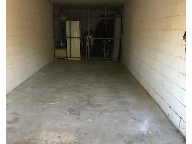 2/18 Avon Road, Dee Why NSW 2099