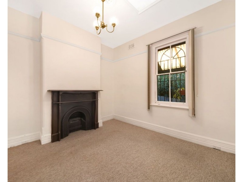 8 Nicholson St, Wollstonecraft NSW 2065