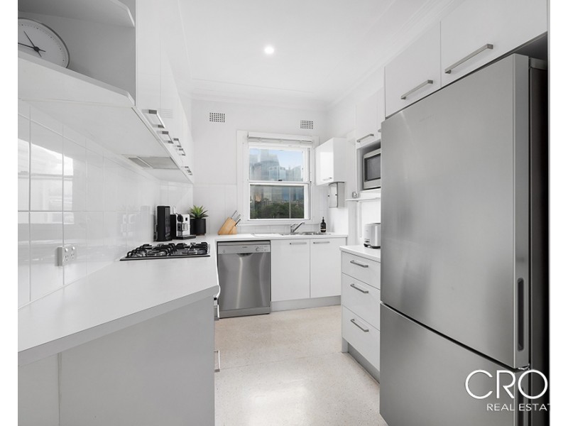 5/4 Ben Boyd Rd, Neutral Bay NSW 2089