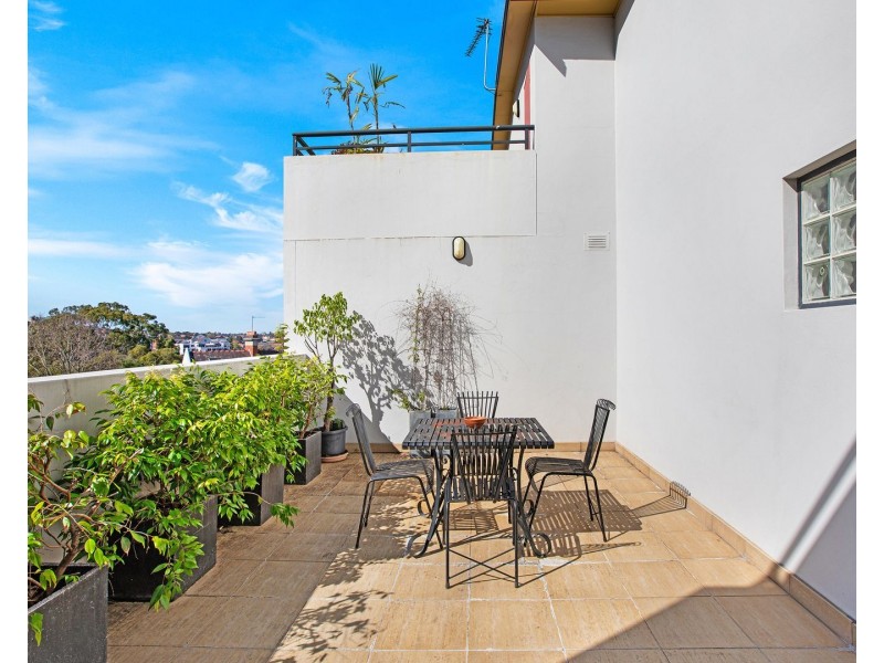 4/40 Humphrey Pl, Kirribilli NSW 2061