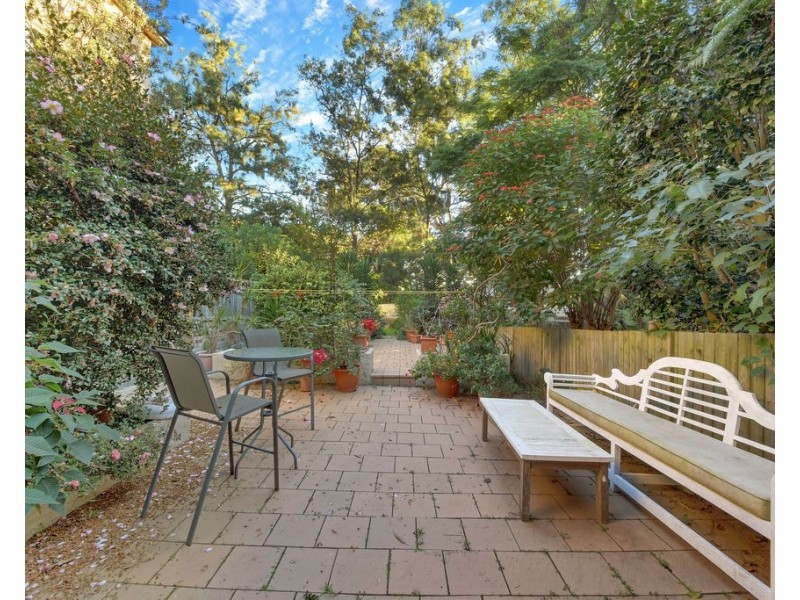 8 Nicholson St, Wollstonecraft NSW 2065