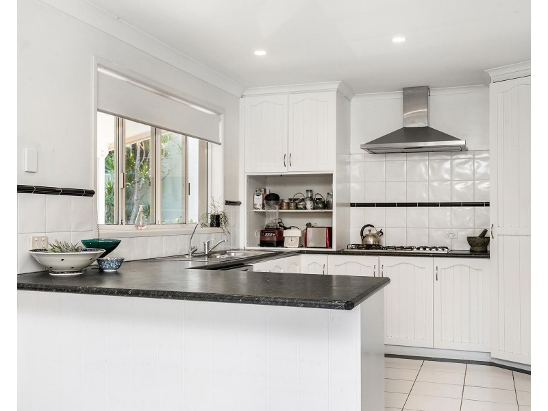 27 Pacific Vista Drive, Byron Bay NSW 2481