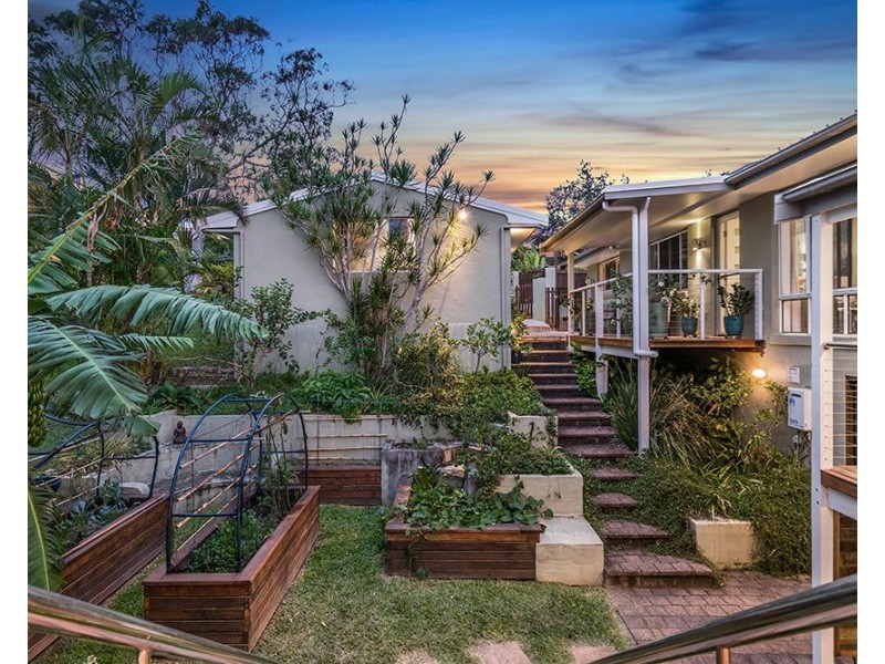 27 Pacific Vista Drive, Byron Bay NSW 2481