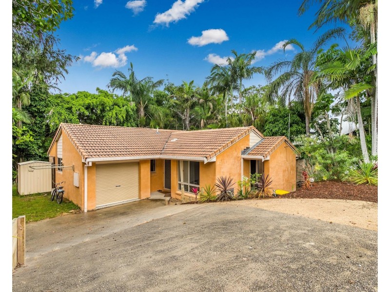 15 Tamarind Court, Suffolk Park NSW 2481