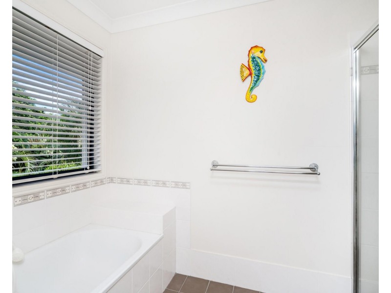 10 Dehnga Place, Suffolk Park NSW 2481