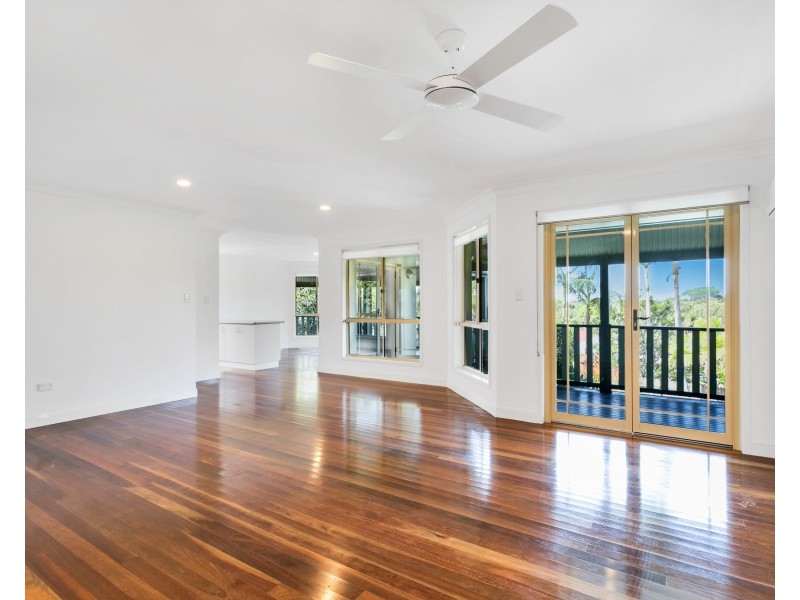 7 Hakea Crescent, Suffolk Park NSW 2481