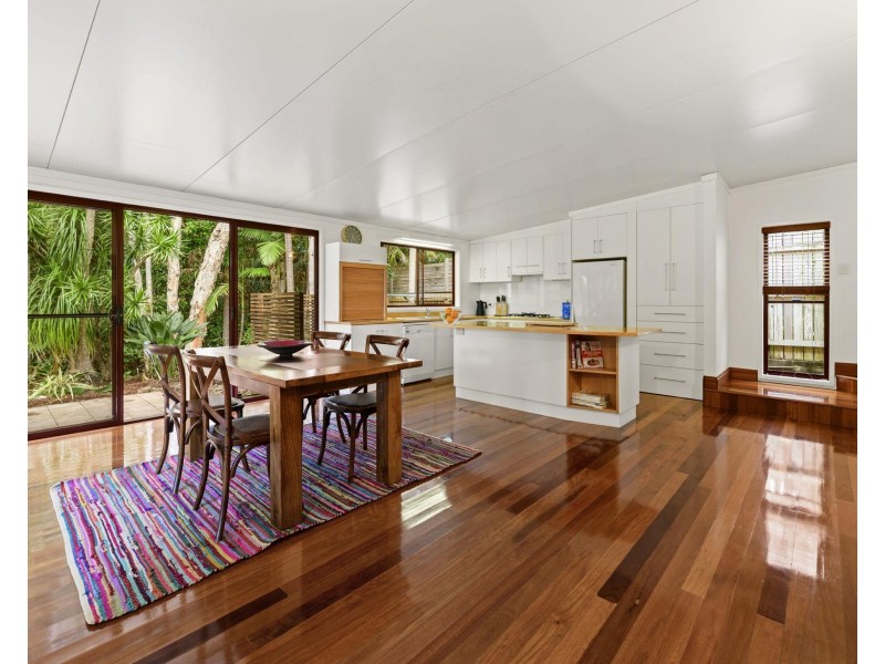 26 Bottlebrush Crescent, Suffolk Park NSW 2481