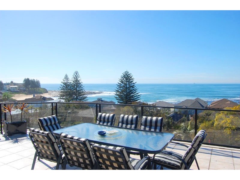 Blue Bay NSW 2261