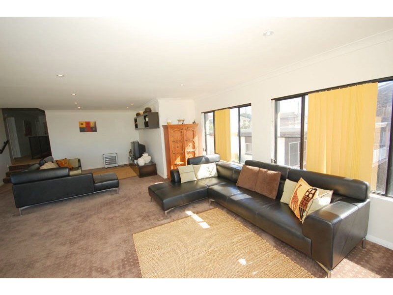 Blue Bay NSW 2261