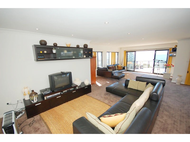 Blue Bay NSW 2261