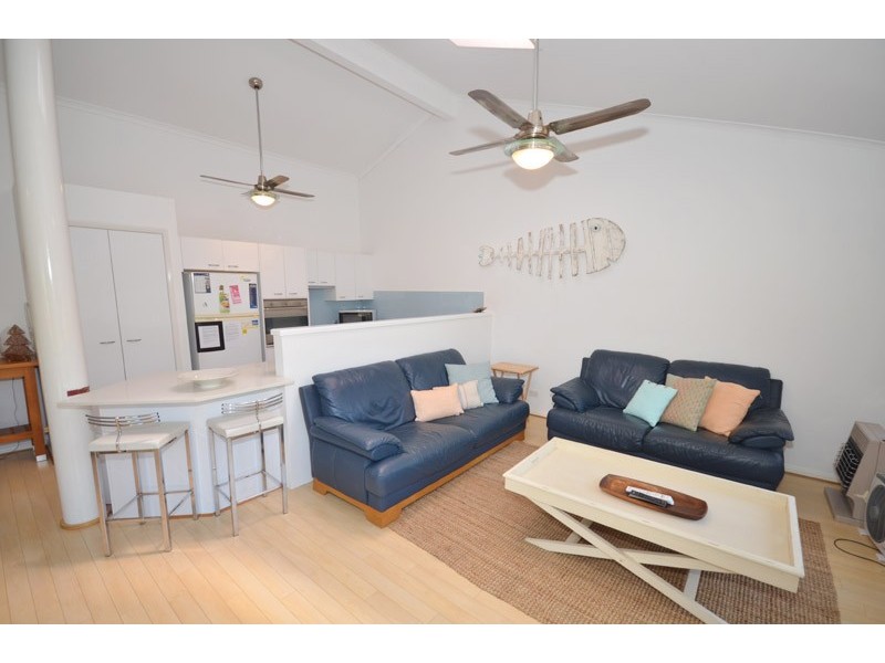 21/4 Karla Avenue, Terrigal NSW 2260