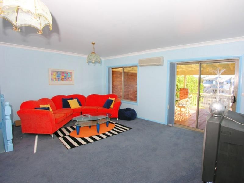 2/24 Pacific Street, Terrigal NSW 2260