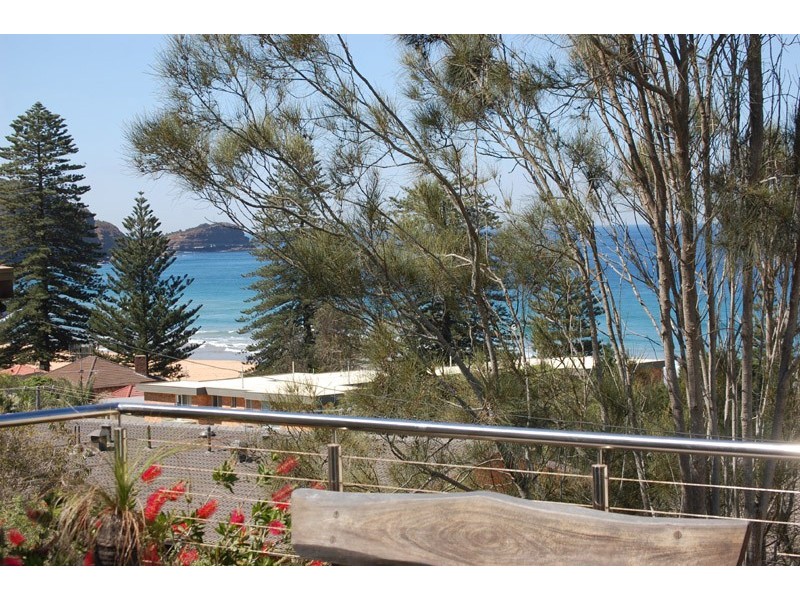 2 Austral Ave, Avoca Beach NSW 2251