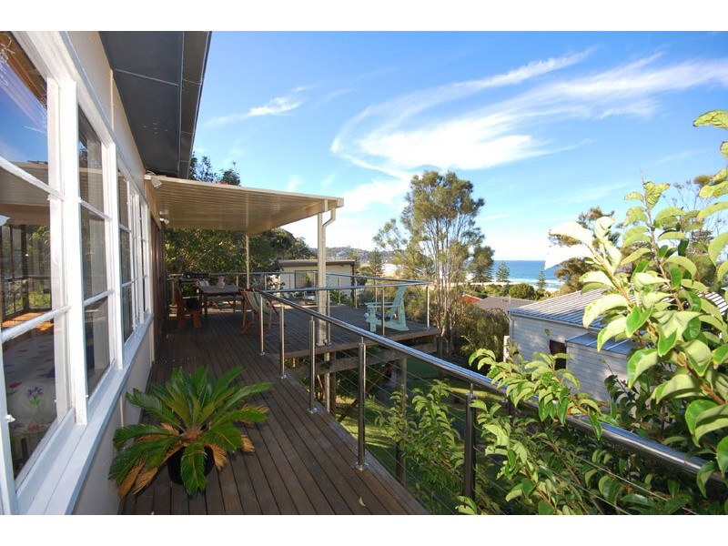 2 Austral Ave, Avoca Beach NSW 2251