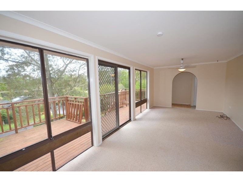 19 Lakeshore Drive, North Avoca NSW 2260