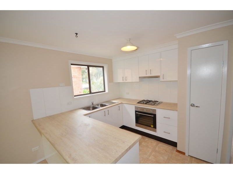 19 Lakeshore Drive, North Avoca NSW 2260