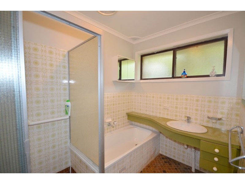 19 Lakeshore Drive, North Avoca NSW 2260