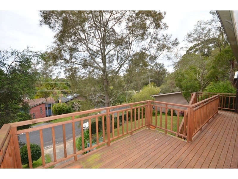 19 Lakeshore Drive, North Avoca NSW 2260
