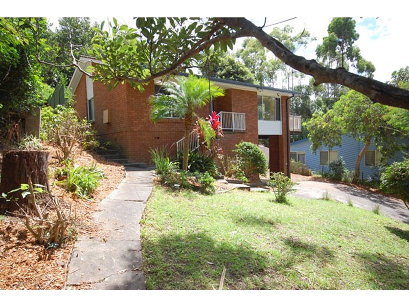 11 Clements Drive, Avoca Beach NSW 2251