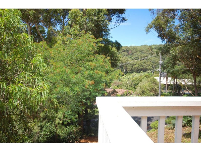 11 Clements Drive, Avoca Beach NSW 2251