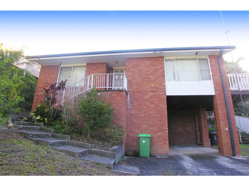 11 Clements Drive, Avoca Beach NSW 2251
