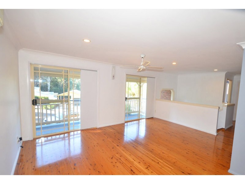 11 Dandenong Close, Avoca Beach NSW 2251