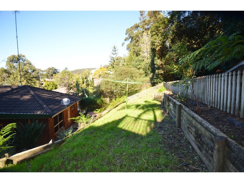 11 Dandenong Close, Avoca Beach NSW 2251