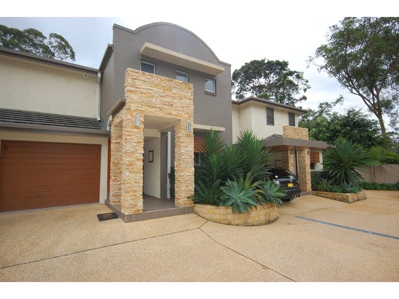 2/201 The Round Drive, Avoca Beach NSW 2251