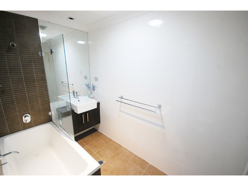 2/201 The Round Drive, Avoca Beach NSW 2251