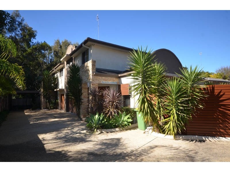 4/201 The Round Drive, Avoca Beach NSW 2251