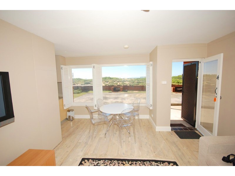 4/161 Avoca Drive, Avoca Beach NSW 2251