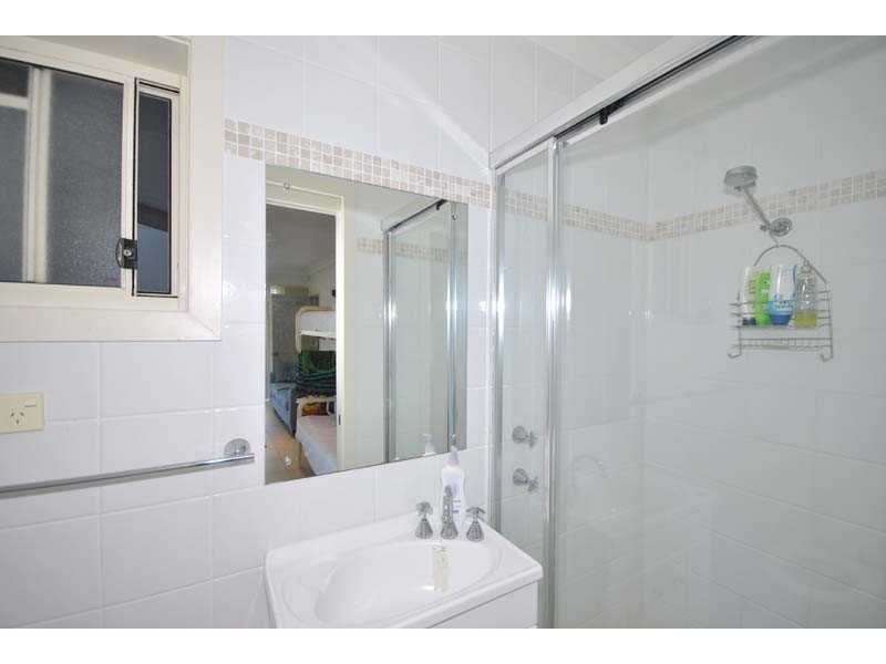 1/87 Copacabana Drive, Copacabana NSW 2251