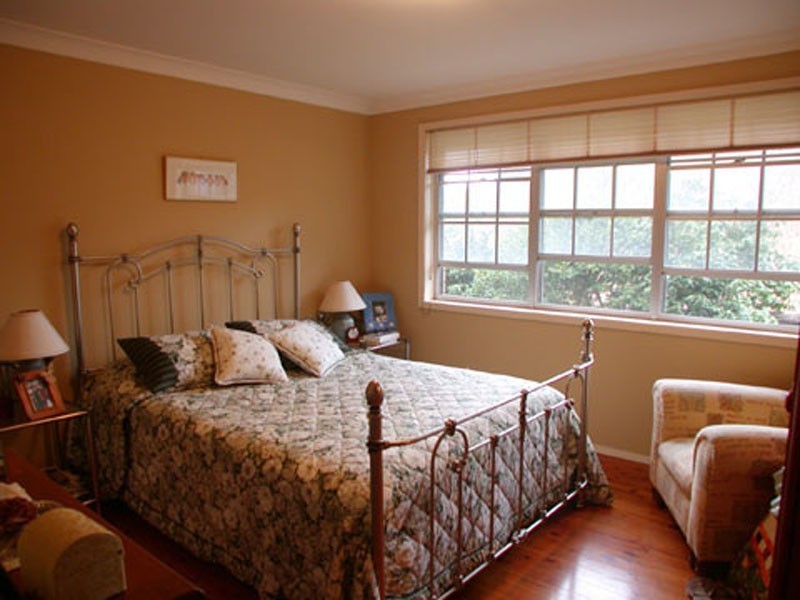 1 FIESTA CRESCENT, Copacabana NSW 2251