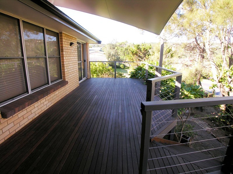 1 FIESTA CRESCENT, Copacabana NSW 2251