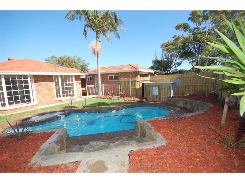 50 Del Monte Place, Copacabana NSW 2251