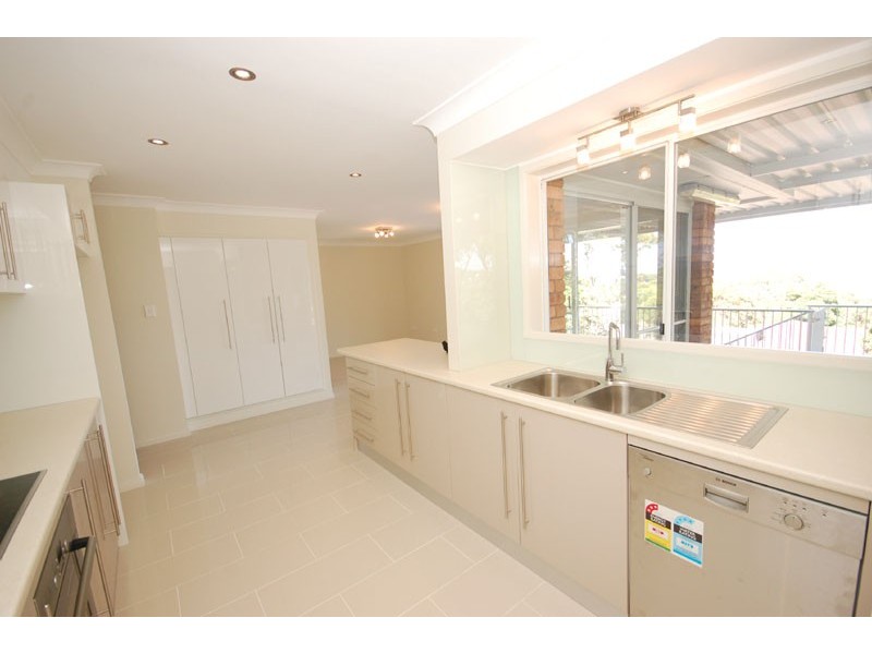 50 Del Monte Place, Copacabana NSW 2251
