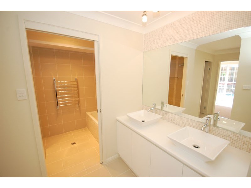 50 Del Monte Place, Copacabana NSW 2251
