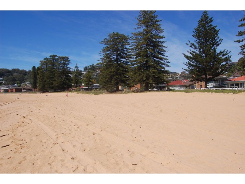 135 Avoca Drive, Avoca Beach NSW 2251