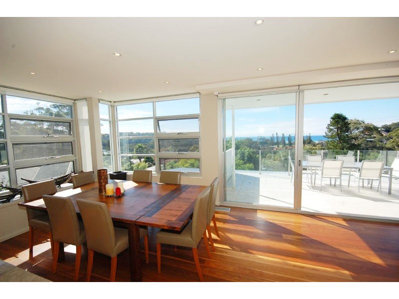 89 Hillside Rd, Avoca Beach NSW 2251