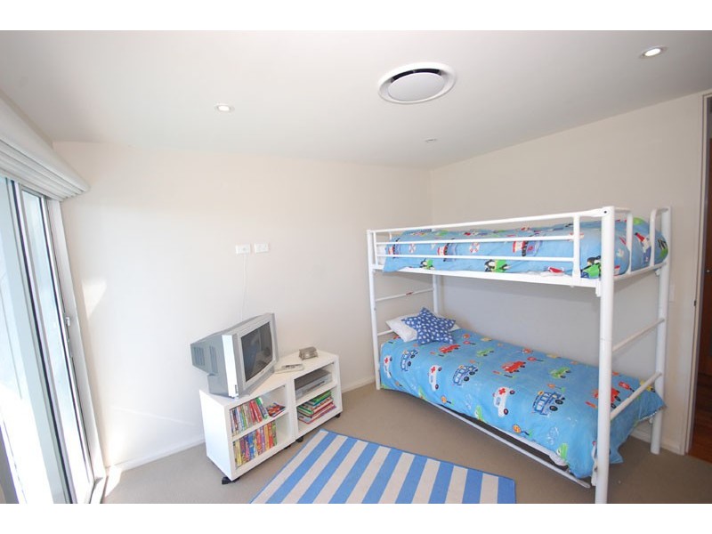 89 Hillside Rd, Avoca Beach NSW 2251