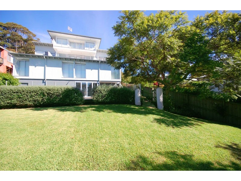 89 Hillside Rd, Avoca Beach NSW 2251