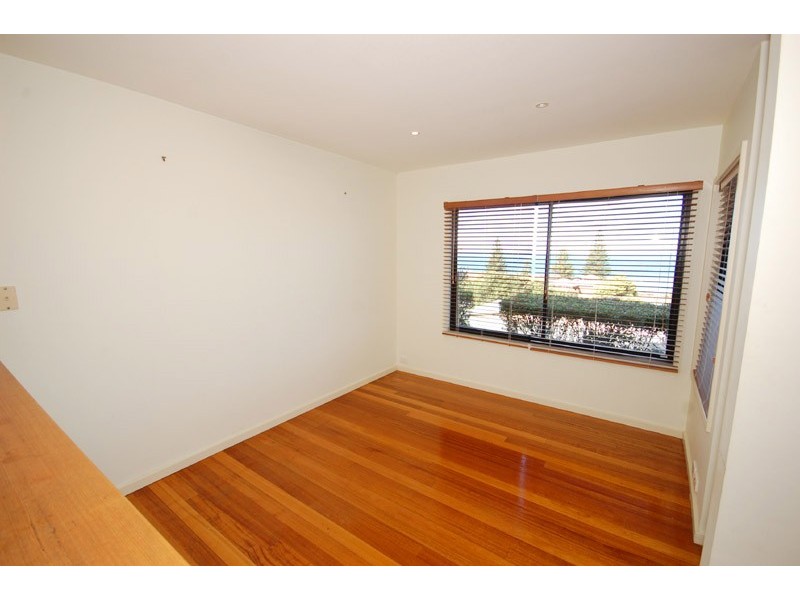 3/38 Tramway Road, North Avoca NSW 2260