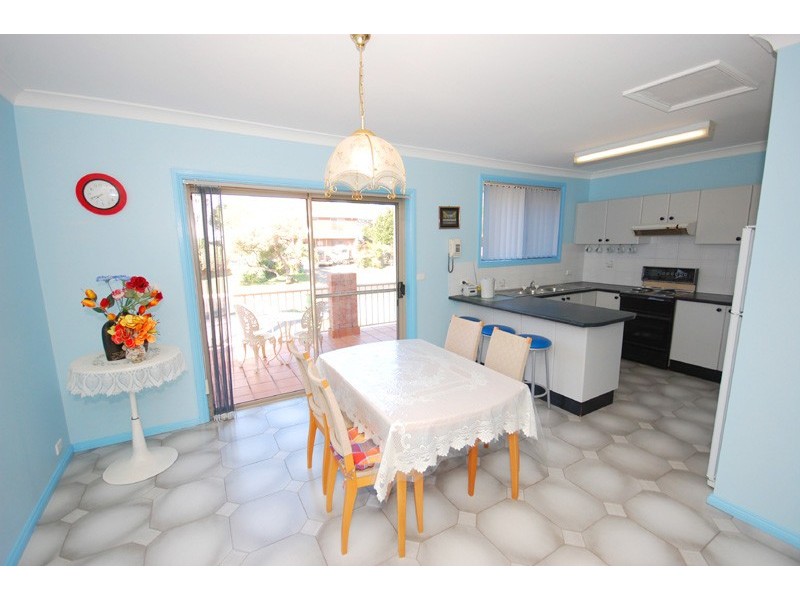 2/24 Pacific Street, Terrigal NSW 2260