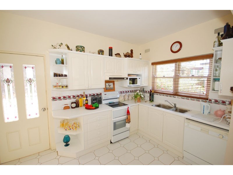 240 Del Monte Place, Copacabana NSW 2251