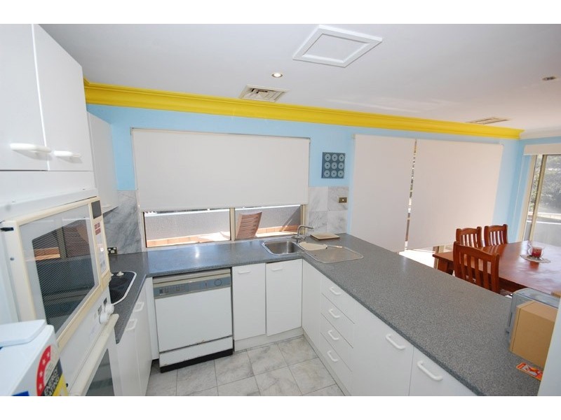 4/21 North Avoca Parade, North Avoca NSW 2260